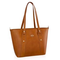 Shopperka skórzana VICTORIA Camelowa BVP-127. Brązowe torebki klasyczne Betlewski, bez wzorów, ze skóry, bez dodatków. Za 429.99 zł.
