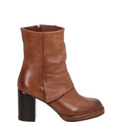 BOTKI DAMSKIE 5301 PELLE CUOIO. Botki Venezia, bez wzorów, ze skóry, bez obcasa, bez zapięcia. Za 439.00 zł.