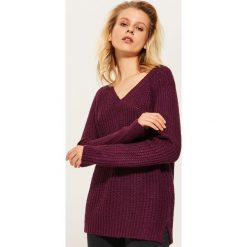 Sweter z dekoltem w serek - Bordowy. Swetry marki INESIS. W wyprzedaży za 39.99 zł.