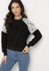 Czarna Bluza z Bawełną Ozdobiona Koronką Elanorea. Czarne bluzy Born2be, l, z aplikacjami, z bawełny, casualowe, bez ramiączek, bez kaptura. W wyprzedaży za 63.74 zł.