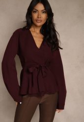 Bordowy Kardigan z Wiskozą Ozdobiony w Pasie Wiązaniem Tusllima. Czerwone swetry Renee, bez wzorów, z jeansu, bez ramiączek. Za 119.99 zł.