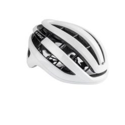 Kask rowerowy RAPIDO, biały. Białe okulary przeciwsłoneczne GIST, bez wzorów. Za 435.50 zł.