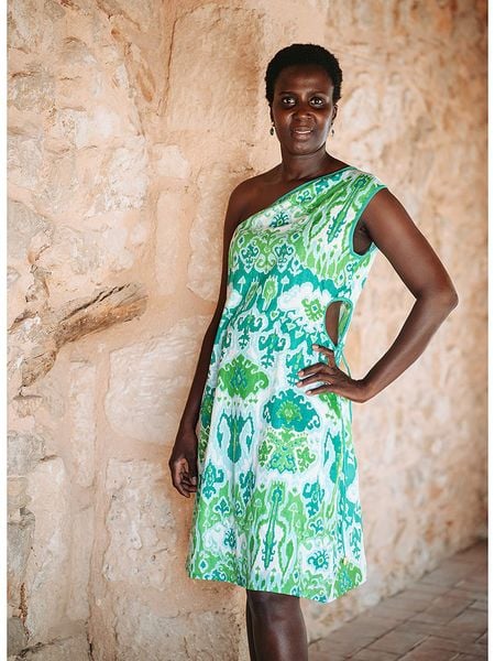 Isla Bonita by SIGRIS Sukienka w kolorze zielonym rozmiar: M. Zielone sukienki Isla Bonita by SIGRIS, na co dzień, m, bez wzorów, z bawełny, bez kołnierzyka, bez ramiączek, midi, proste. Za 127.65 zł.