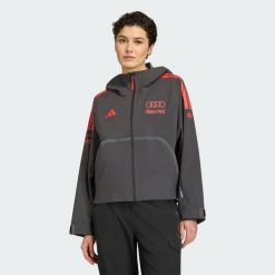 Kurtka Przeciwdeszczowa Audi Revolut F1 Team Mechanics. Czarne kurtki przeciwdeszczowe adidas, bez wzorów, bez kaptura, climaproof (adidas). Za 799.00 zł.