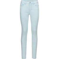 Dżinsy Super Skinny bonprix morski pastelowy "washed". Jeansy marki bonprix. Za 79.99 zł.