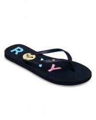Sandały dla Kobiety SANDY Czarny. Czarne sandały Roxy, bez wzorów, z gumy, bez obcasa, bez zapięcia. Za 84.99 zł.