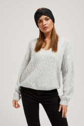 Sweter z dekoltem w serek szary. Szare swetry MOODO, l, bez wzorów, z poliesteru, bez ramiączek. W wyprzedaży za 69.99 zł.