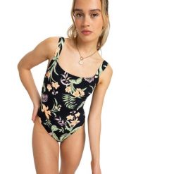 Jednoczęściowy strój kąpielowy dla Kobiety PT BEACH CLASSICS Czarny. Czarne stroje jednoczęściowe Roxy, bez wzorów, z elastanu, sportowe. Za 319.99 zł.
