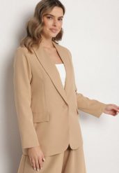 Ciemnobeżowa Marynarka Ozdobiona Imitacją Kieszeni Sovzedi. Brązowe marynarki i żakiety Born2be, l, bez wzorów, z jeansu, eleganckie, bez ramiączek. W wyprzedaży za 84.99 zł.