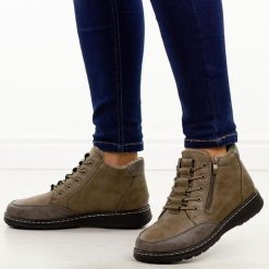 Khaki botki damskie Potocki 90347. Brązowe botki POTOCKI, bez wzorów, z jeansu, eleganckie, z okrągłym noskiem, bez obcasa, na płaskiej podeszwie, bez zapięcia. Za 169.00 zł.