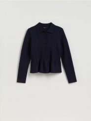 Sweter z baskinką - granatowy. Niebieskie swetry Reserved, l, bez wzorów, z dzianiny, bez ramiączek. Za 139.99 zł.