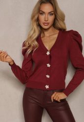 Bordowy Rozpinany Kardigan z Wiskozą Ozdobiony Guzikami Kwiatkami Enarine. Czerwone swetry Renee, uniwersalny, bez wzorów, z jeansu, eleganckie, bez ramiączek. W wyprzedaży za 111.99 zł.