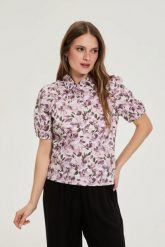 Koszula z bufiastymi rękawami fioletowa. Fioletowe koszule MOODO, l, bez wzorów, z bawełny, bez kołnierzyka, bez ramiączek. Za 99.99 zł.