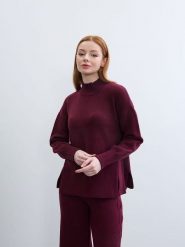 BGN Sweter w kolorze bordowym rozmiar: 34. Czerwone swetry BGN, bez wzorów, bez ramiączek. Za 70.90 zł.