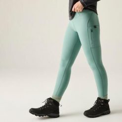 Damskie legginsy turystyczne Monira. Zielone legginsy Regatta, bez wzorów, sportowe. Za 199.99 zł.