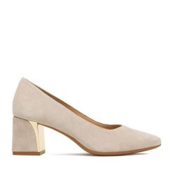 Czółenka Lasocki. Brązowe czółenka Lasocki, bez wzorów, bez obcasa, bez zapięcia. Za 229.99 zł.