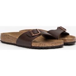 Klapki damskie Birkenstock Madrid BS (0040393). Brązowe klapki Birkenstock, bez wzorów, młodzieżowe, bez obcasa, bez zapięcia. Za 209.99 zł.