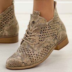 Złote wąż ażurowe botki damskie Potocki 12091. Żółte botki POTOCKI, w ażurowe wzory, z materiału, klasyczne, bez obcasa, na obcasie, bez zapięcia. Za 229.00 zł.