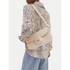 Torebka GINO ROSSI. Brązowe listonoszki Gino Rossi, bez wzorów, bez dodatków. Za 279.99 zł.