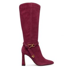 Kozaki Steve Madden. Czerwone kozaki Steve Madden, bez wzorów, bez obcasa, na szpilce, bez zapięcia. Za 859.99 zł.