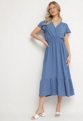 Niebieska Sukienka o Rozkloszowanym Kroju z Kopertowym Dekoltem i Gumką w Talii Reiliana. Niebieskie sukienki Born2be, na co dzień, l, bez wzorów, eleganckie, bez kołnierzyka, bez ramiączek, kopertowe. Za 69.99 zł.