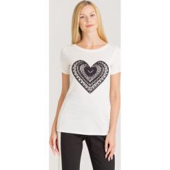 T-SHIRT U&B TWINSET. Białe t-shirty Twinset U&B, l, z aplikacjami, z bawełny, bez kołnierzyka, bez ramiączek. Za 379.00 zł.