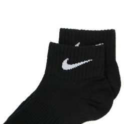 Skarpetki treningowe Nike Everyday Lightweight Ankle 3 pack do kostki. Czarne skarpetki Nike, bez wzorów, z bawełny. Za 63.99 zł.