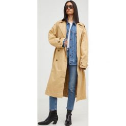Levi's trencz damski kolor beżowy przejściowy. Brązowe płaszcze Levi's, l, bez wzorów, klasyczne, bez kaptura. Za 599.99 zł.