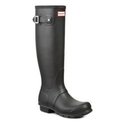 Kalosze Hunter. Czarne kalosze Hunter, bez wzorów, bez zapięcia. Za 249.99 zł.