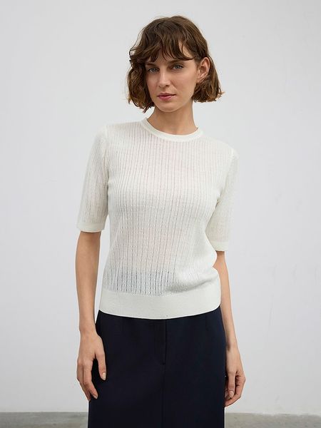 BGN Sweter w kolorze kremowym rozmiar: 40. Brązowe swetry BGN, bez wzorów, ze splotem, bez ramiączek. Za 123.45 zł.