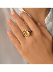 Les Petites Précieuses Srebrny pierścionek z cytrynem i cyrkonią rozmiar: 52. Szare pierścionki Les Petites Précieuses, z cyrkonią, srebrne. Za 316.99 zł.