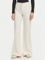 Guess Jeans Spodnie materiałowe W6RA0R WJ051 Kremowy Regular Fit. Białe spodnie materiałowe Guess Jeans, z aplikacjami, z bawełny. Za 395.99 zł.