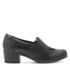 Półbuty Go Soft. Czarne półbuty wsuwane GO SOFT, bez wzorów, bez obcasa, na obcasie. Za 199.99 zł.