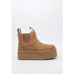 Buty UGG Neumel Platform Brązowe. Brązowe śniegowce UGG, bez wzorów, ze skóry, bez zapięcia. Za 710.25 zł.