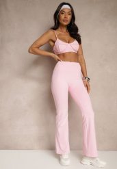 Różowe Spodnie Dzwony Legginsy High Waist Onellin. Czerwone legginsy Renee, bez wzorów, z jeansu, eleganckie. W wyprzedaży za 47.99 zł.