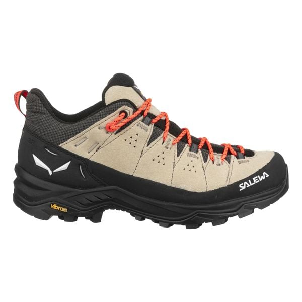 Buty Trekkingowe Damskie Salewa Alp Trainer 2. Brązowe buty trekkingowe Salewa, bez wzorów, z gumy, bez zapięcia, trekkingowe. Za 749.99 zł.