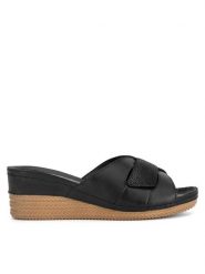 Go Soft Klapki ARC-2309-07 Czarny. Czarne klapki GO SOFT, bez wzorów, ze skóry, bez obcasa, bez zapięcia. Za 149.99 zł.