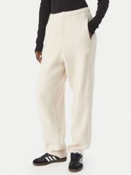 Adidas Spodnie dresowe Adiluna Season 2 X Jennie LD4963 Beżowy jasny Loose Fit. Brązowe spodnie dresowe adidas, bez wzorów, z dresówki. Za 438.99 zł.