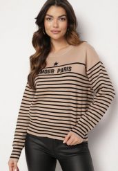 Beżowy Sweter z Bawełną w Paski z Haftowanym Napisem Zeanista. Brązowe swetry Born2be, uniwersalny, z aplikacjami, z bawełny, eleganckie, bez ramiączek. W wyprzedaży za 76.49 zł.
