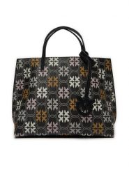 Pinko Torebka Carrie Shopper Classic PE 24 PLTT 102833 A1EM Czarny. Czarne shopper bag Pinko, bez wzorów, ze skóry, bez dodatków. Za 1,199.00 zł.