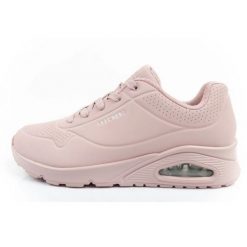 Buty Skechers Uno Stand On 73690/LTMV różowe. Czerwone buty treningowe bez wzorów, z materiału, bez zapięcia. Za 498.13 zł.