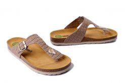 DR. BRINKMANN 700687-21 mittelbraun, klapki japonki damskie. Brązowe japonki Dr. Brinkmann, bez wzorów, ze skóry. Za 264.90 zł.