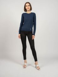 Guess Jeansy Legging Yoga | WW54AA3-D1ZYO-OILT-N | Kobieta | Czarny. Czarne jeansy Guess, z aplikacjami, z bawełny. W wyprzedaży za 139.00 zł.