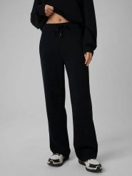 4F Spodnie dresowe w kolorze czarnym rozmiar: L. Czarne spodnie dresowe 4f, bez wzorów, z dresówki. Za 135.81 zł.