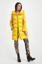 Cygaretki VERSACE JEANS COUTURE. Chinosy Versace Jeans Couture, bez wzorów, z jeansu. W wyprzedaży za 824.67 zł.