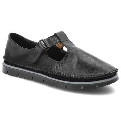 Czarne Półbuty Maciejka Wygodne Skórzane Buty Damskie. Czarne buty treningowe Maciejka, na wiosnę, bez wzorów, ze skóry, bez zapięcia. Za 189.00 zł.