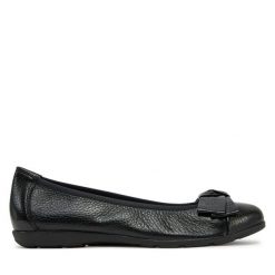 Baleriny Caprice. Czarne baleriny Caprice, bez wzorów, bez obcasa, bez zapięcia. Za 431.99 zł.