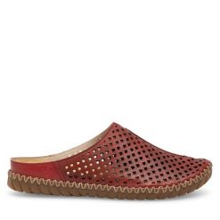 Klapki Rieker. Czerwone klapki Rieker, bez wzorów, bez obcasa, bez zapięcia. Za 299.99 zł.