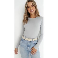 Jasnoszary Sweter Assel. Szare swetry Born2be, m, bez wzorów, z dzianiny, klasyczne, bez ramiączek. W wyprzedaży za 55.99 zł.
