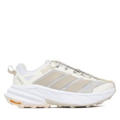 Trekkingi adidas. Białe buty trekkingowe adidas, z gore-texu, bez zapięcia. Za 649.99 zł.